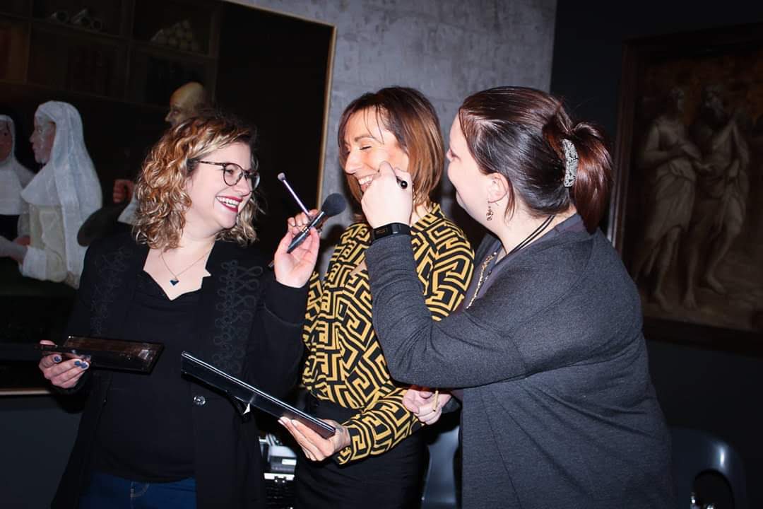 Séance maquillage pour l'association Défil'Cancer à Lille